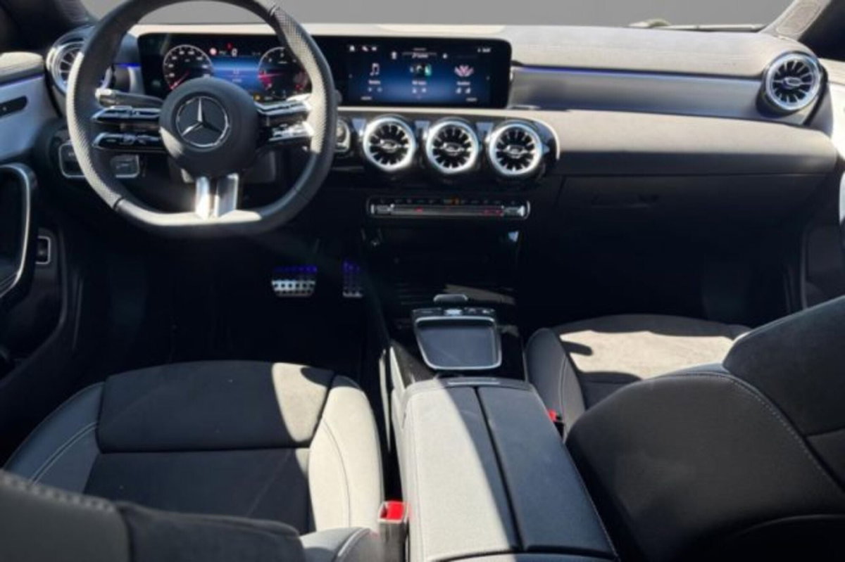 Mercedes-Benz CLA 200 d Automatic Premium (4)