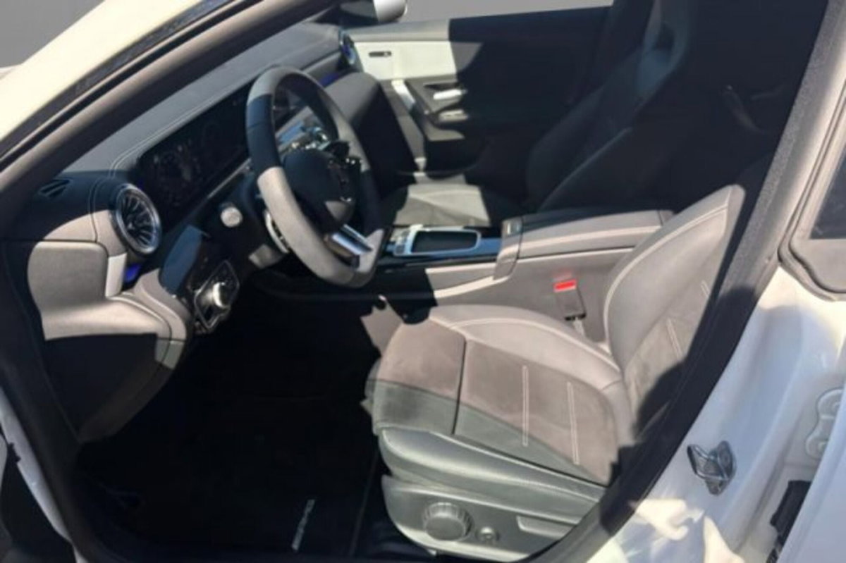 Mercedes-Benz CLA 200 d Automatic Premium (5)