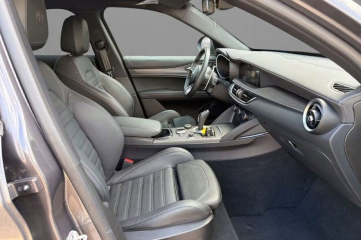 Alfa Romeo Stelvio 2.9 V6 Quadrifoglio Q4 520cv auto (7)