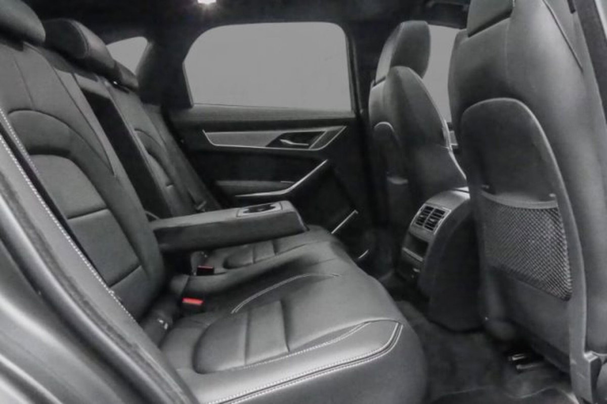 Jaguar F-Pace 2.0 D 204 CV AWD aut. R-Dynamic SE (8)