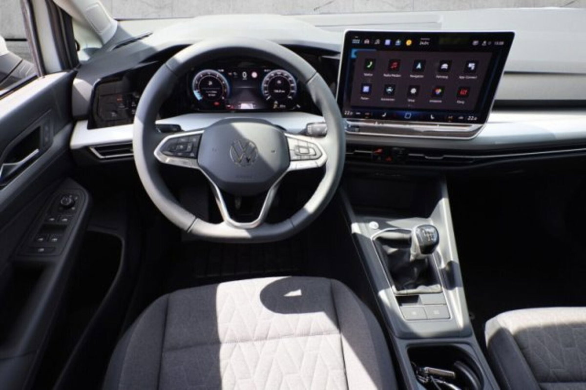 Volkswagen Golf Variant 1.5 tsi Life 115cv (5)