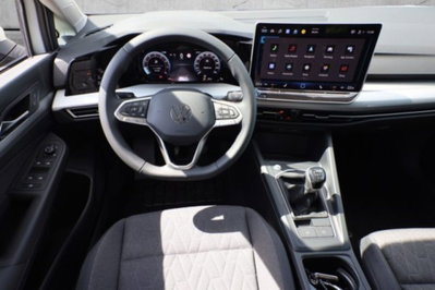 Volkswagen Golf Variant 1.5 tsi Life 115cv (5)