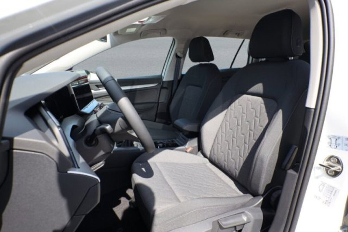 Volkswagen Golf Variant 1.5 tsi Life 115cv (6)