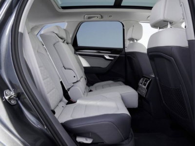 Volkswagen Touareg 3.0 V6 TSI Elegance (8)