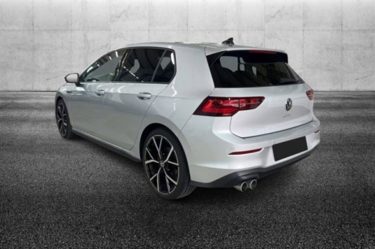 Volkswagen Golf 2.0 TDI GTD DSG (2)
