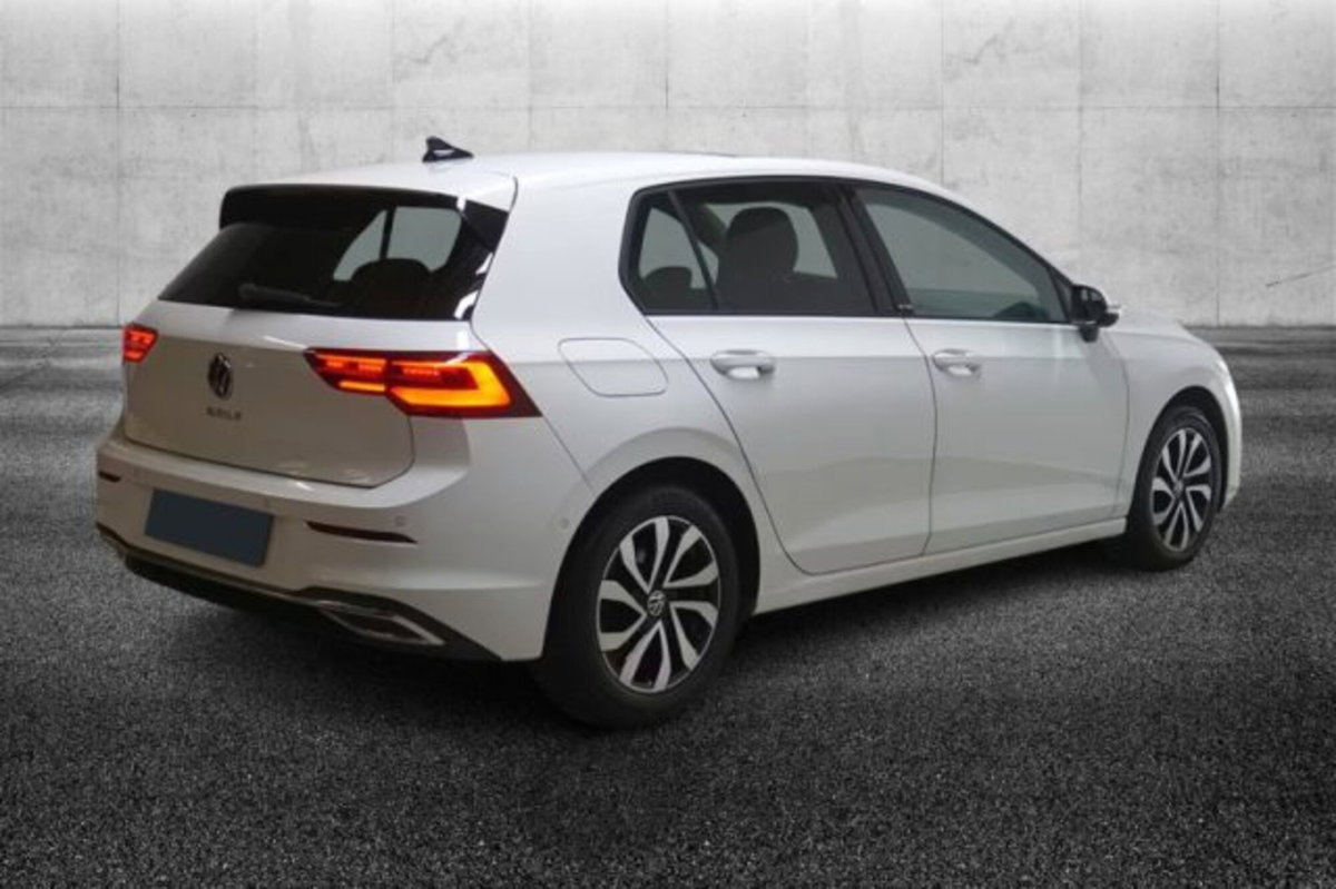 Volkswagen Golf 2.0 TDI 150 CV DSG SCR Life (3)