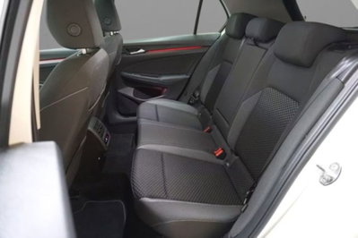 Volkswagen Golf 2.0 TDI 150 CV DSG SCR Life (8)