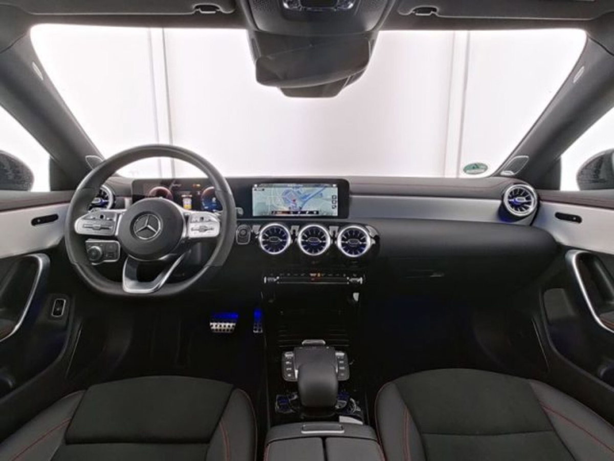 Mercedes-Benz CLA 250 e Automatic Plug-in hybrid Premium (2)