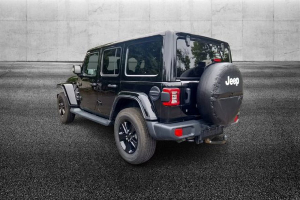 Jeep Wrangler Unlimited 2.2 Mjt II Sahara (4)