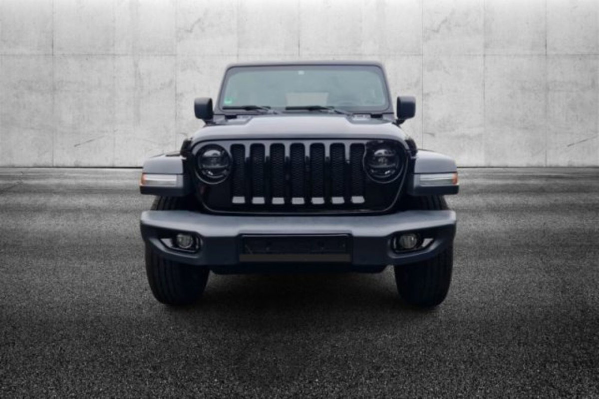 Jeep Wrangler Unlimited 2.2 Mjt II Sahara (5)