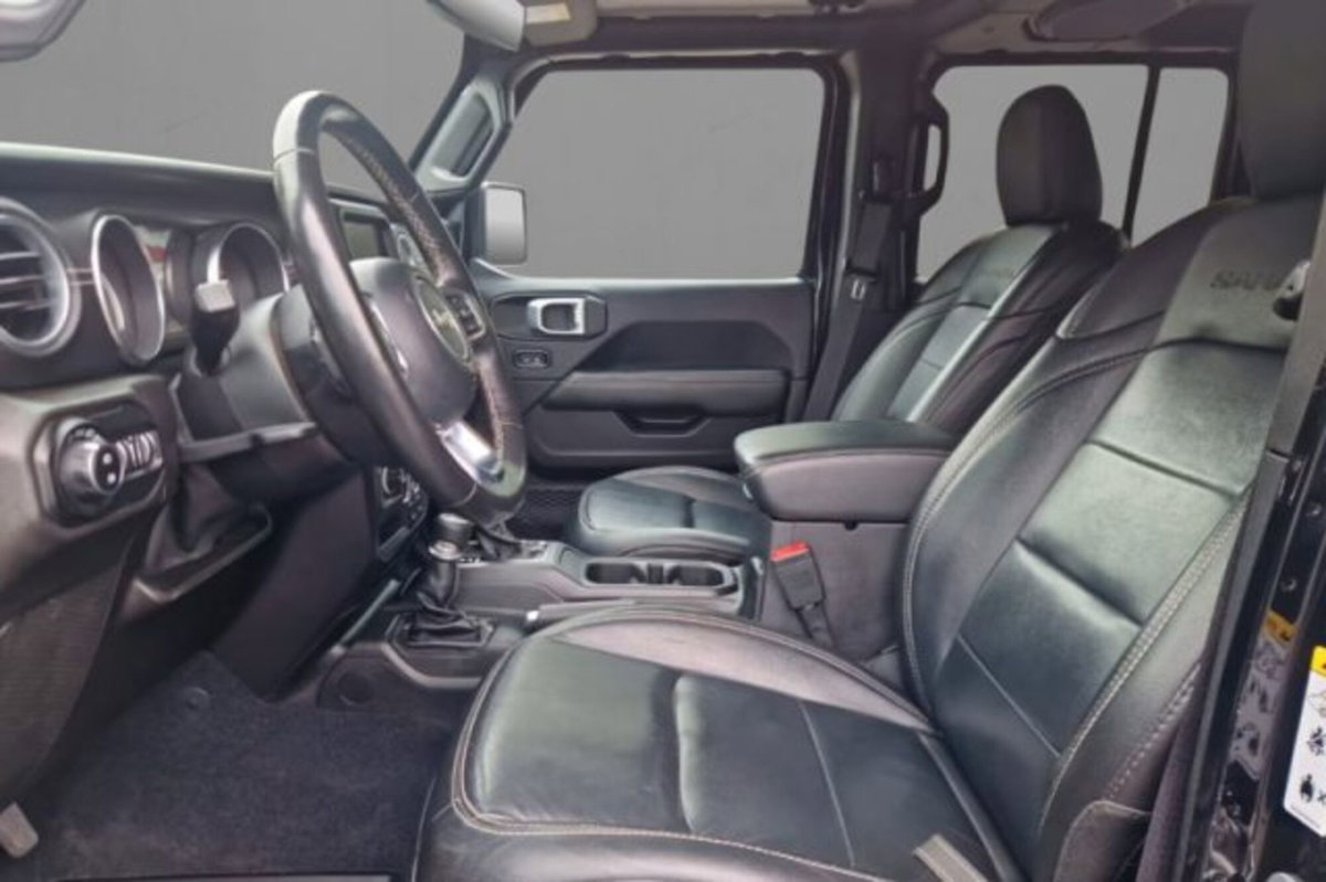 Jeep Wrangler Unlimited 2.2 Mjt II Sahara (7)