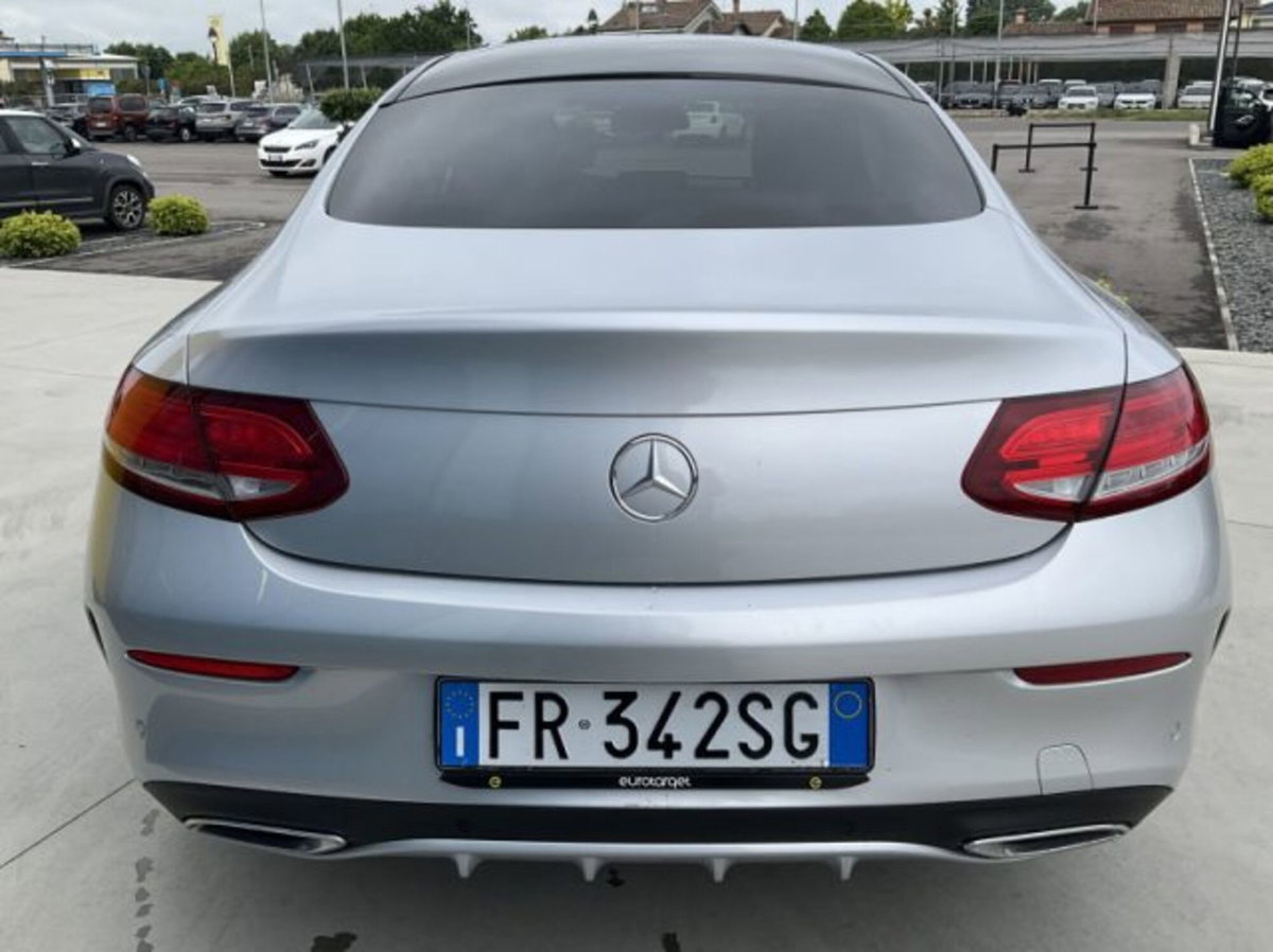 Mercedes-Benz Classe C Coupé 220 d Coupé Premium (7)