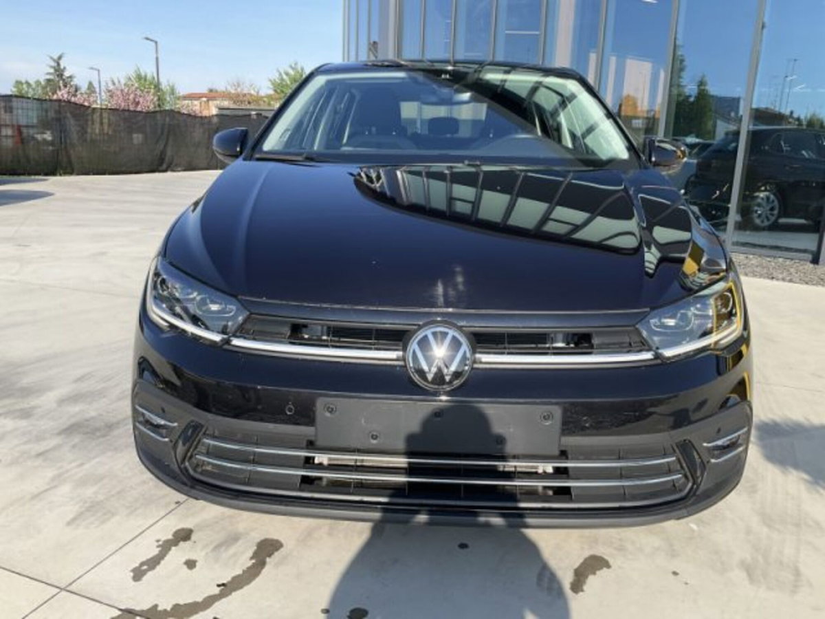 Volkswagen Polo 1.0 tsi Style 95cv (2)