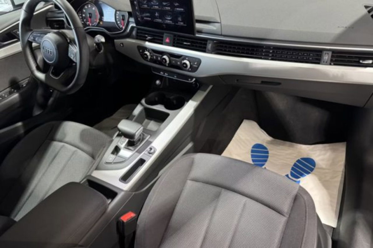 Audi A4 35 TFSI S tronic S line edition (8)