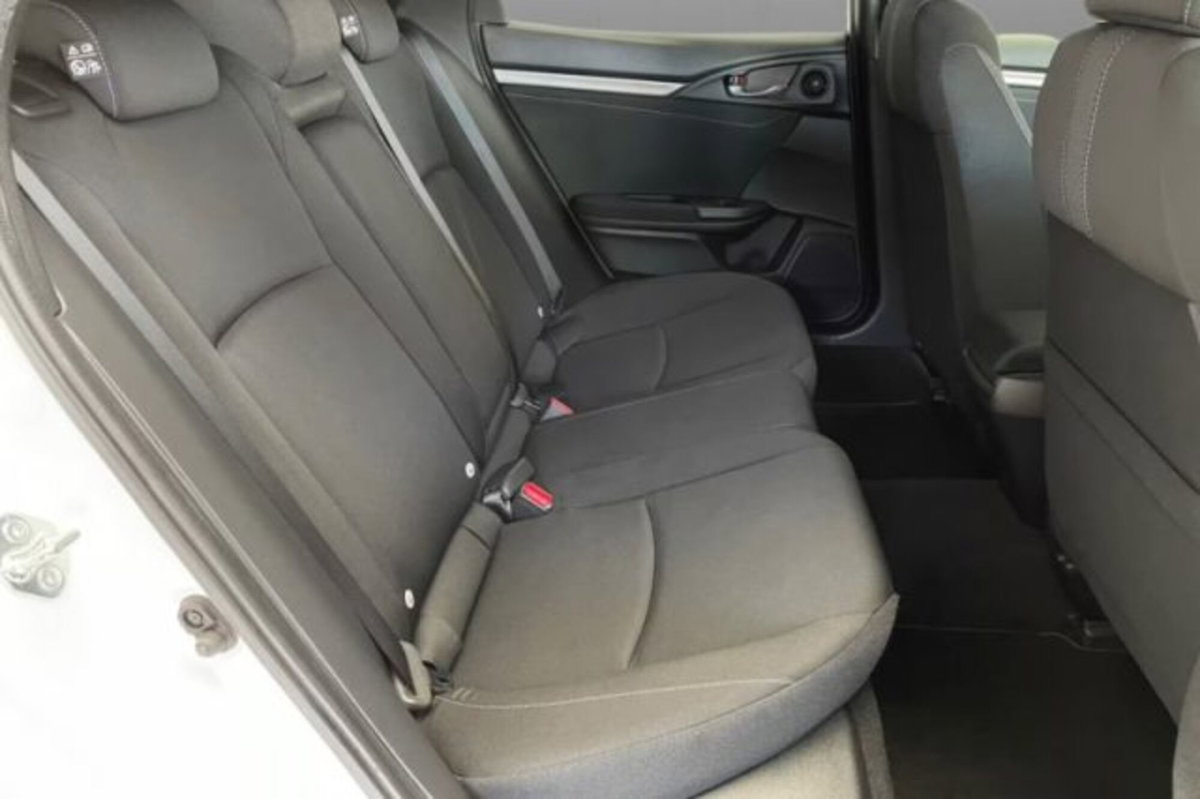 Honda Civic 1.0T 5 porte Elegance CVT (7)