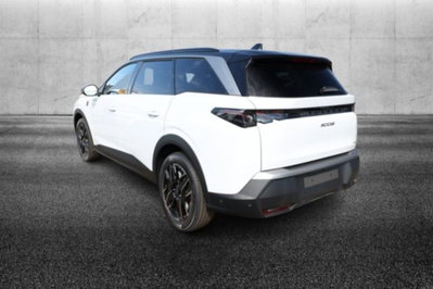 Peugeot 5008 1.2 hybrid GT 145cv 5p.ti e-dcs6 (3)