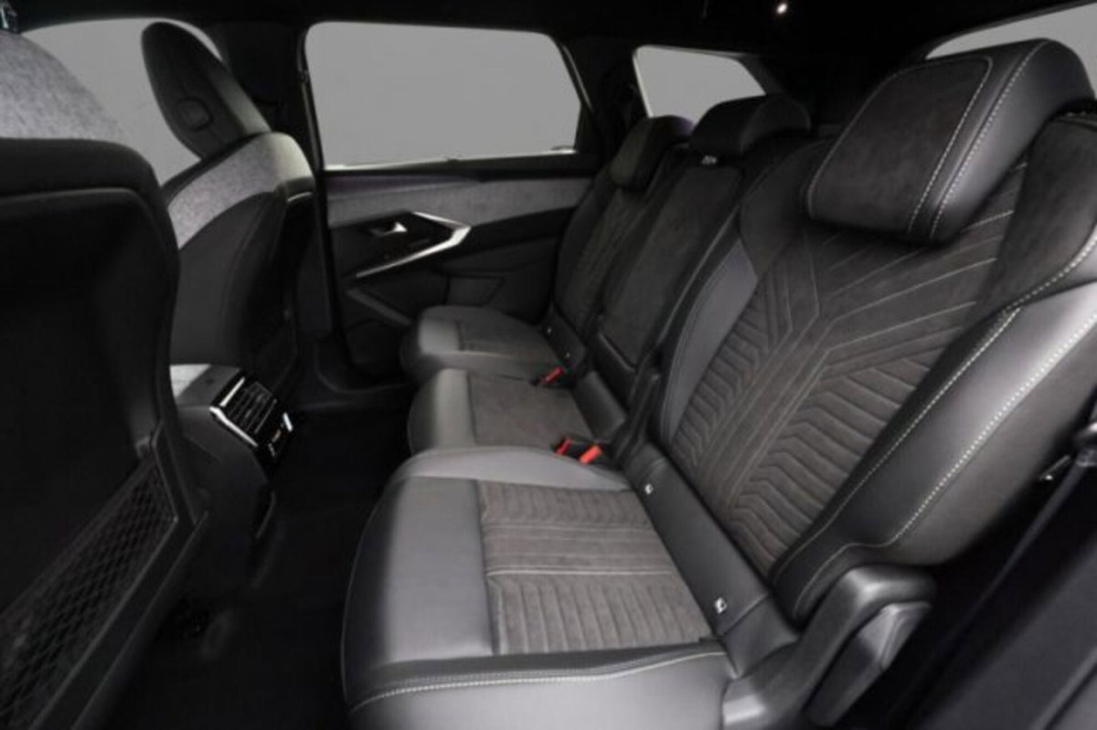 Peugeot 5008 1.2 hybrid GT 145cv 5p.ti e-dcs6 (6)