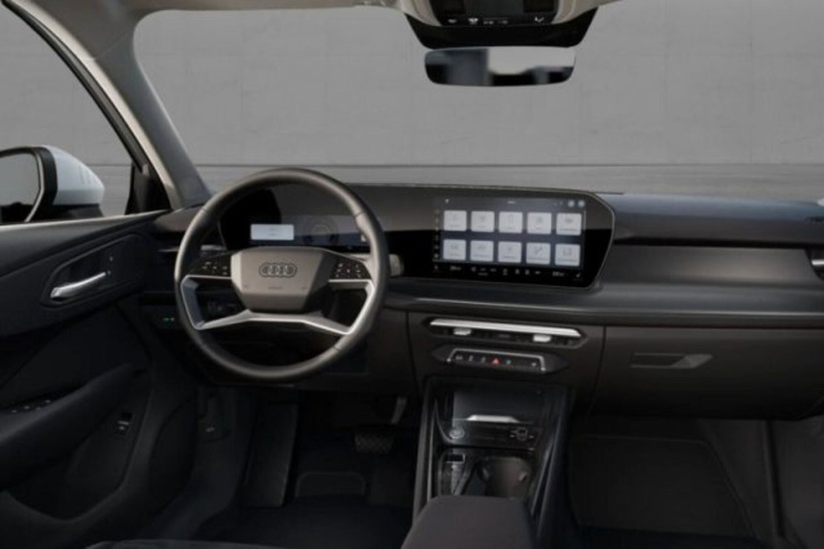 Audi Q3 Sportback 2.0 tfsi S line edition quattro 204cv s-tronic (4)