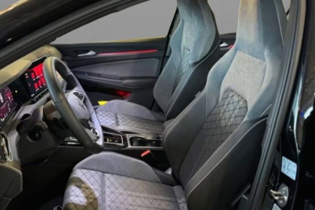 Volkswagen Golf 2.0 TDI 150 CV DSG SCR R-Line (4)