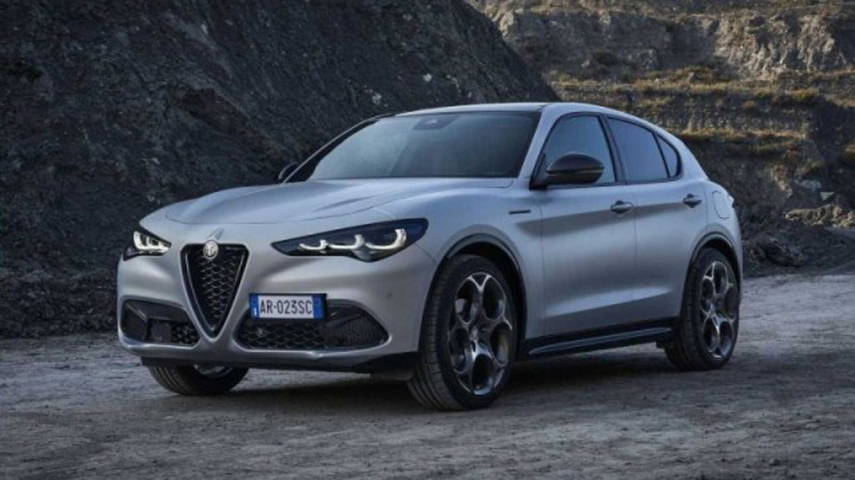 Alfa Romeo Stelvio 2.9 V6 Quadrifoglio Q4 520cv auto (2)