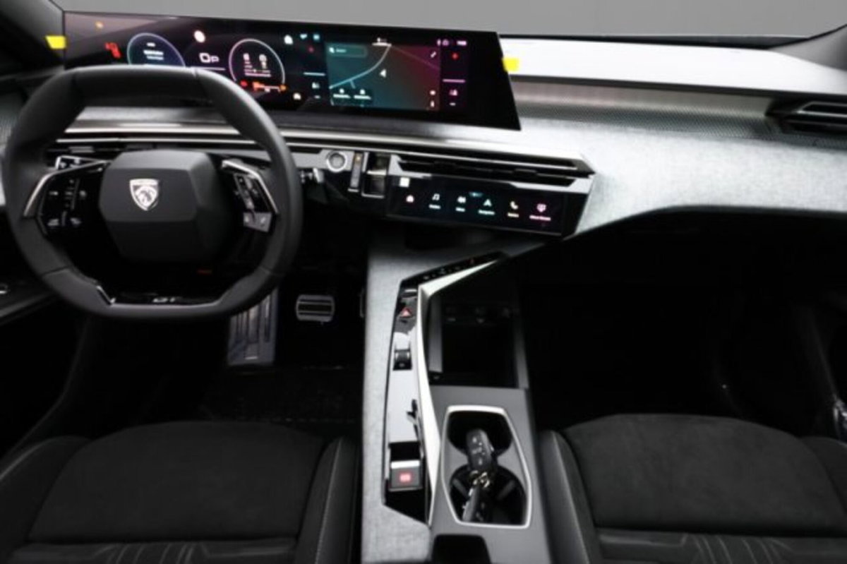 Peugeot 5008 1.2 hybrid GT 145cv 5p.ti e-dcs6 (4)