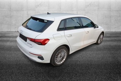 Audi A3 Sportback 40 TFSI e S tronic Business Advanced (3)