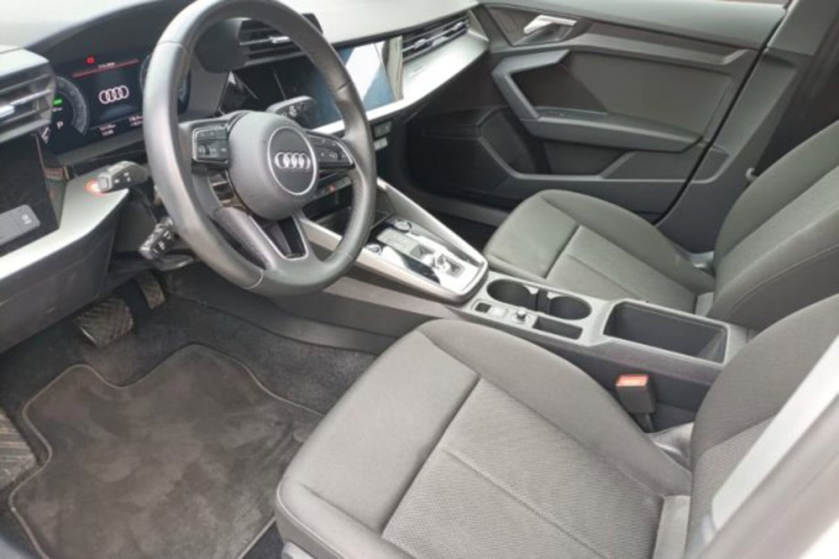 Audi A3 Sportback 40 TFSI e S tronic Business Advanced (6)