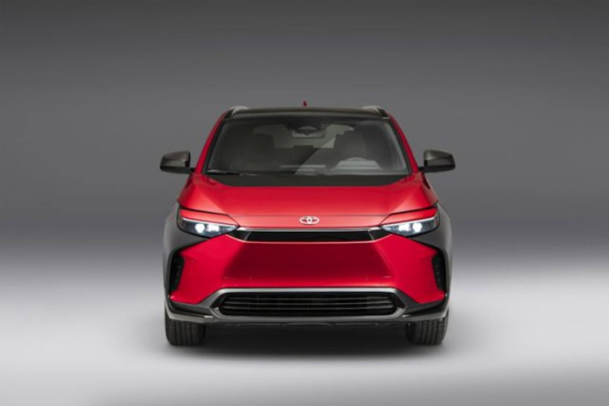 Toyota bZ4X ev Lounge 2wd 204cv (7)