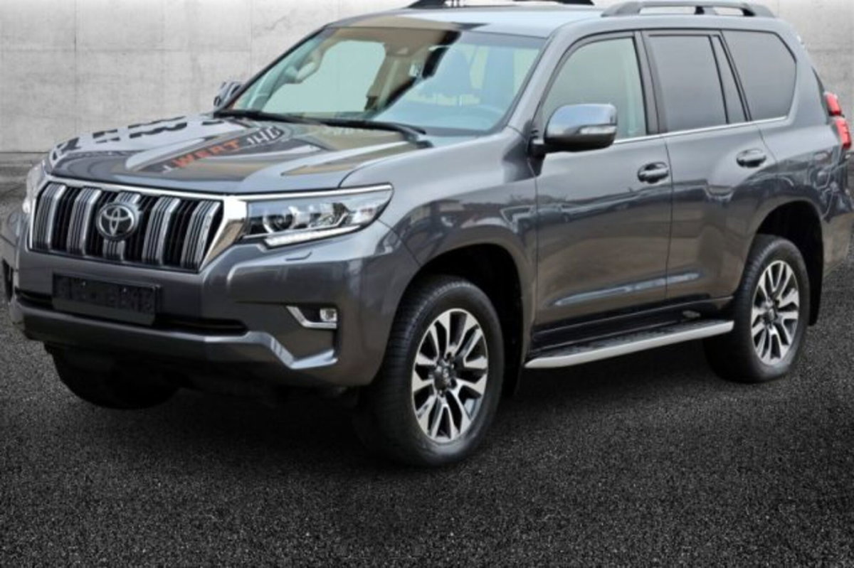 Toyota Land Cruiser 5p 2.8 d-4d Executive auto (2)