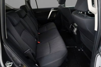Toyota Land Cruiser 5p 2.8 d-4d Executive auto (8)