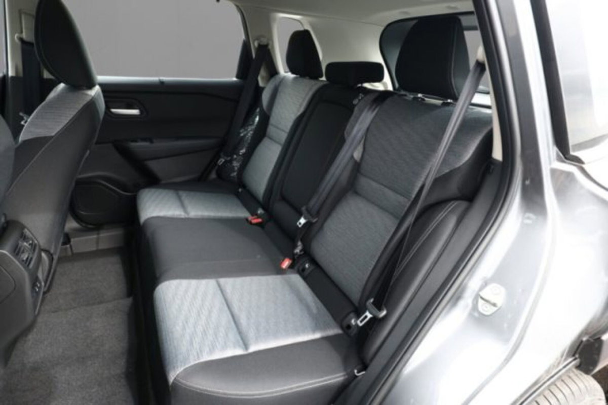 Nissan X-Trail 1.5 mhev Acenta 2wd xtronic 7p.ti (8)