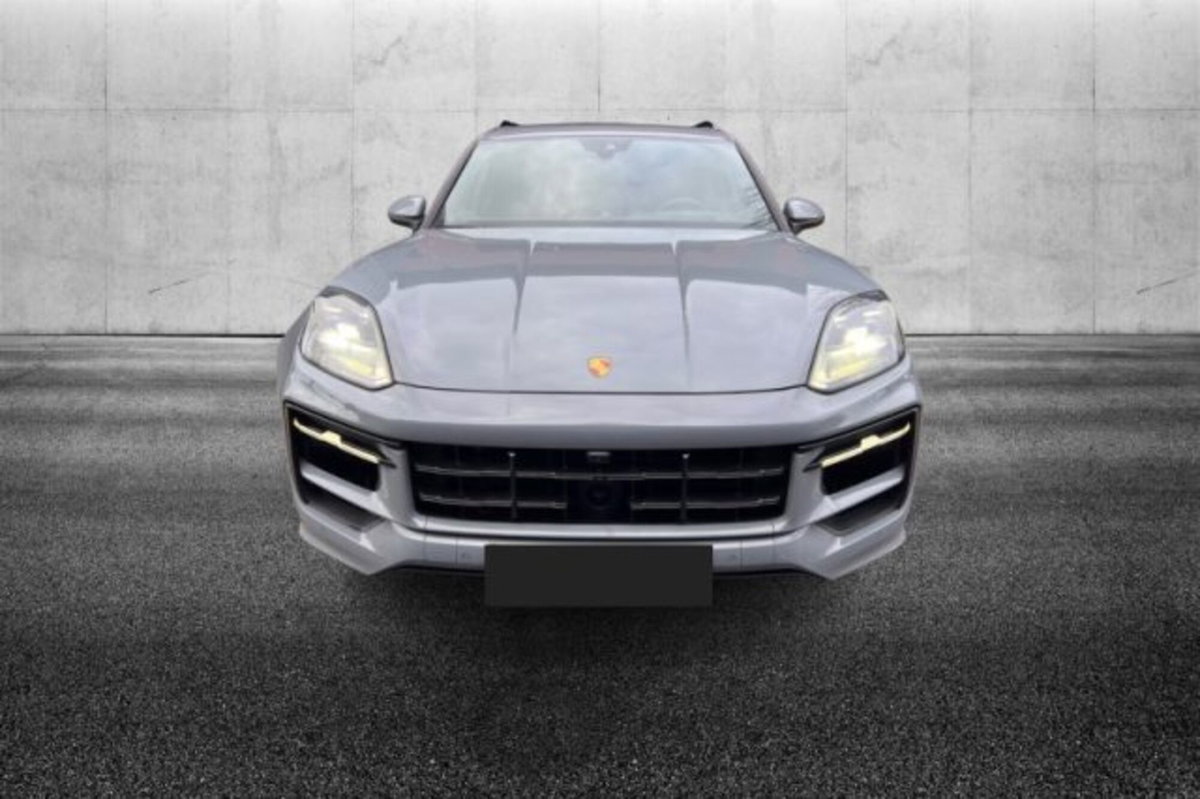 Porsche Cayenne 3.0 V6 E-Hybrid (5)
