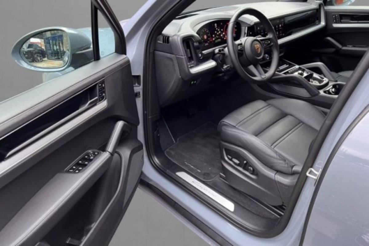 Porsche Cayenne 3.0 V6 E-Hybrid (8)