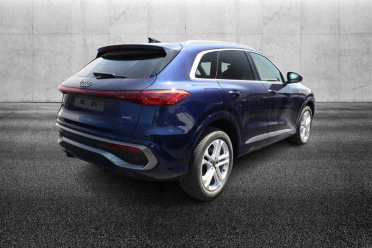 Audi Q5 40 2.0 tdi mhev 12V S line quattro s-tronic (4)