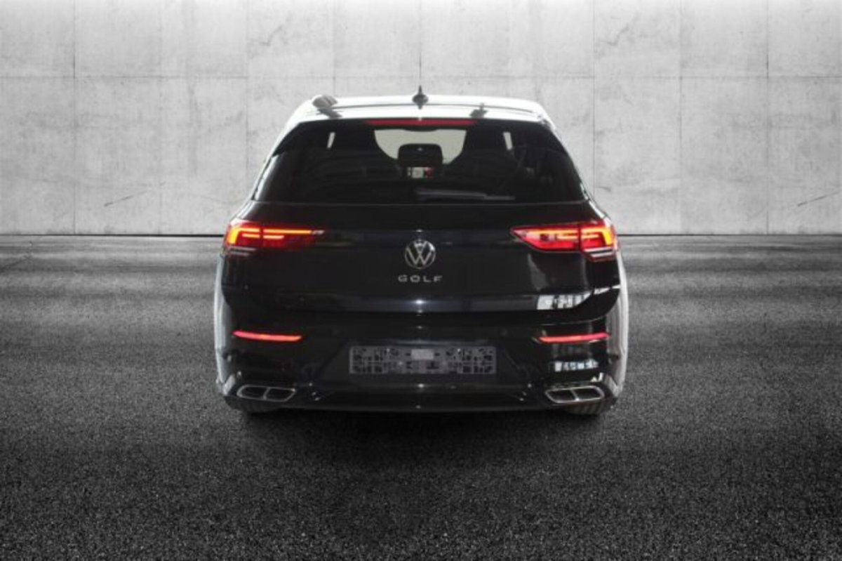 Volkswagen Golf 1.5 eTSI 130 CV EVO ACT DSG R-Line (5)