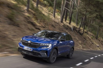 Renault Austral 1.2 full hybrid series Evolution 200cv auto (2)