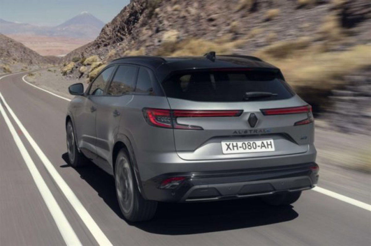 Renault Austral 1.2 full hybrid series Evolution 200cv auto (3)