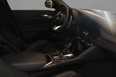 Alfa Romeo Giulia 2.9 T V6 AT8 Quadrifoglio (5)