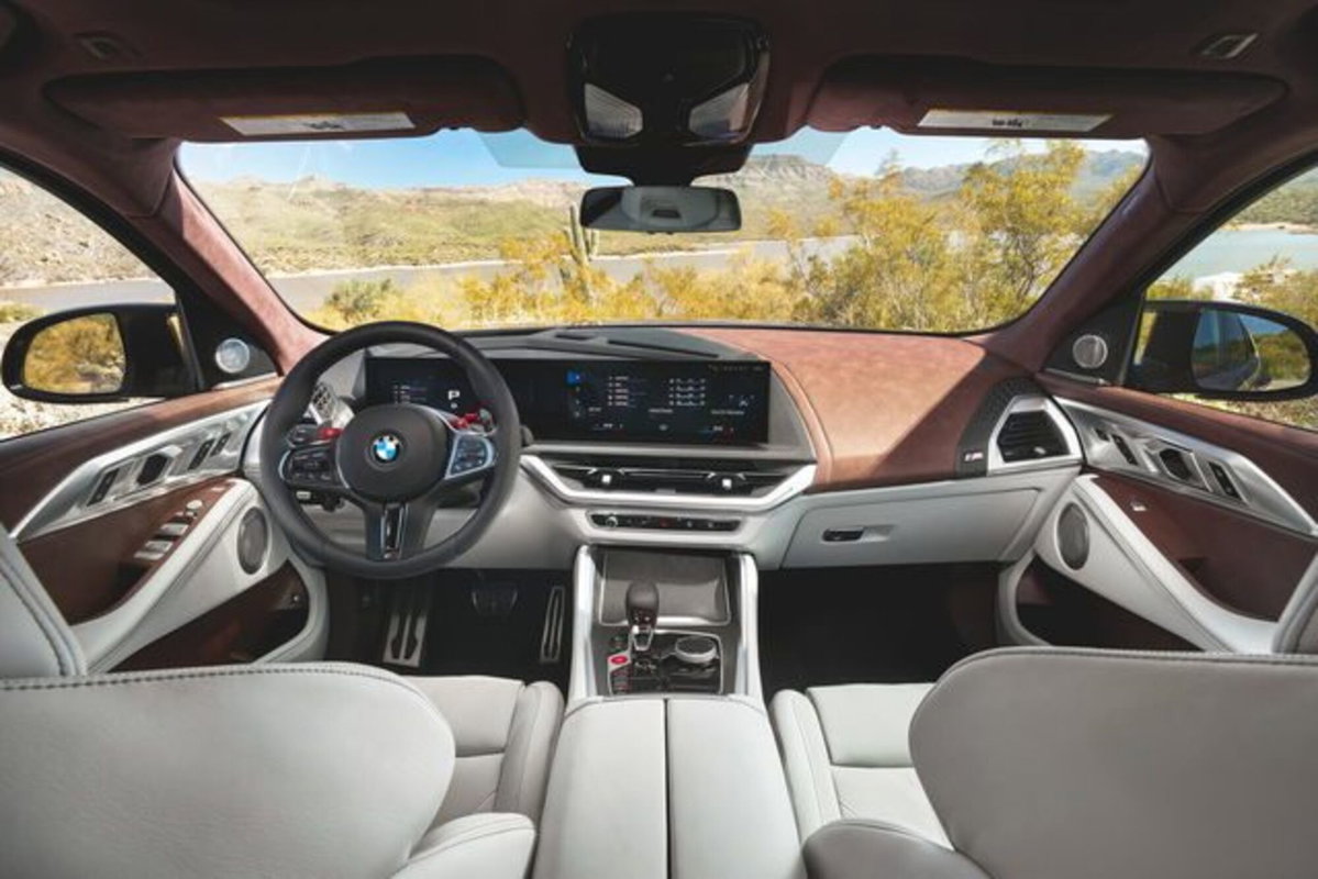 BMW XM 4.4 phev Label auto