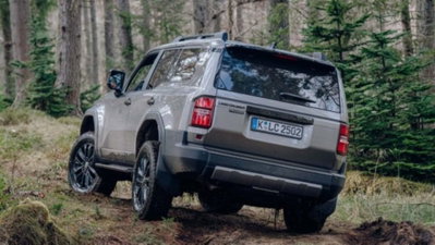Toyota Land Cruiser 2.8 d-4d Lounge awd auto (3)