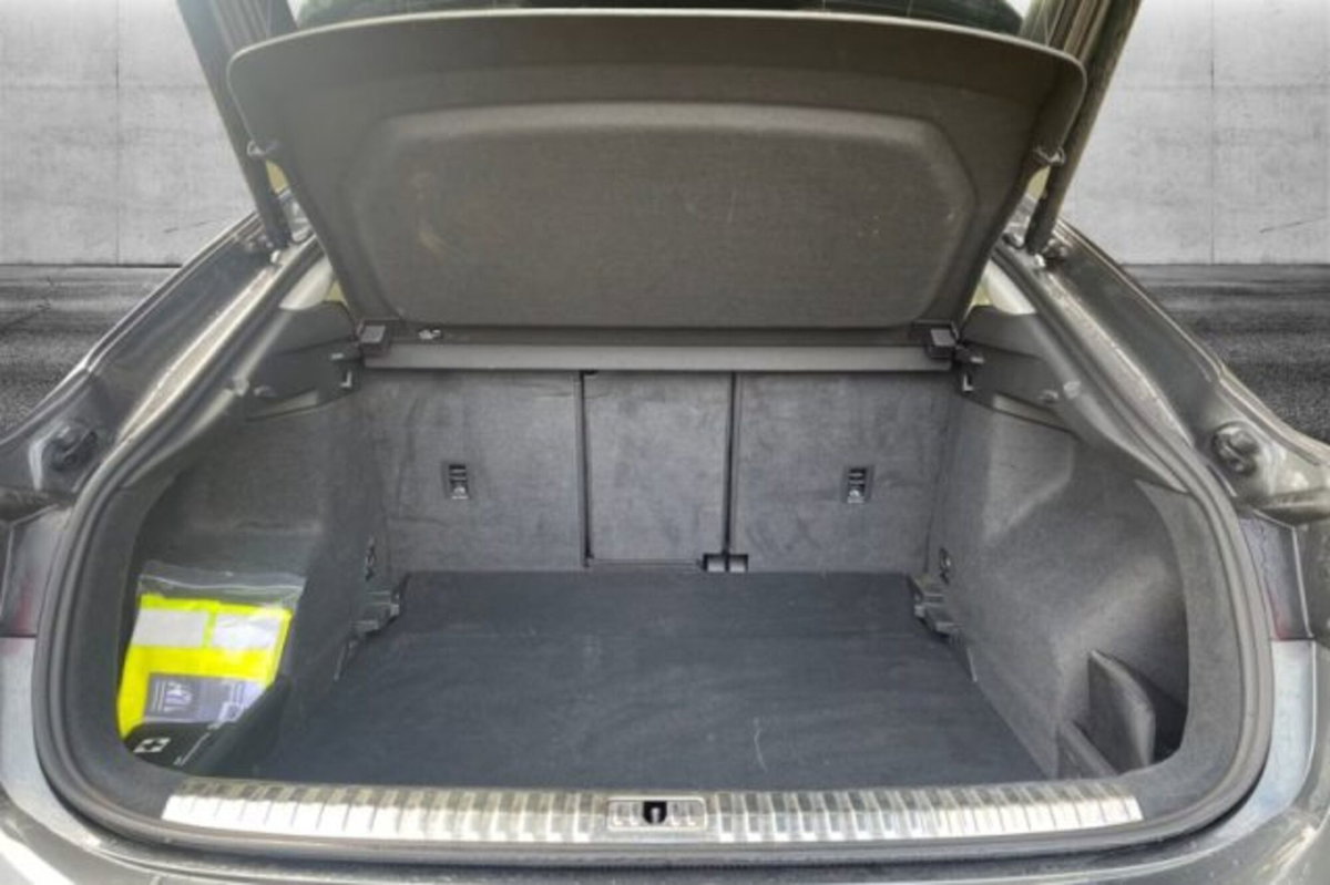 Audi Q3 Sportback 35 TDI quattro S tronic S line edition (7)