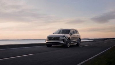 Volvo XC90 B5 AWD automatico 7 posti Core (2)