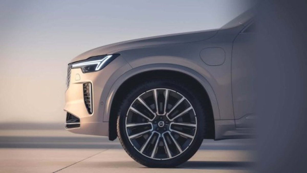 Volvo XC90 B5 AWD automatico 7 posti Core (7)