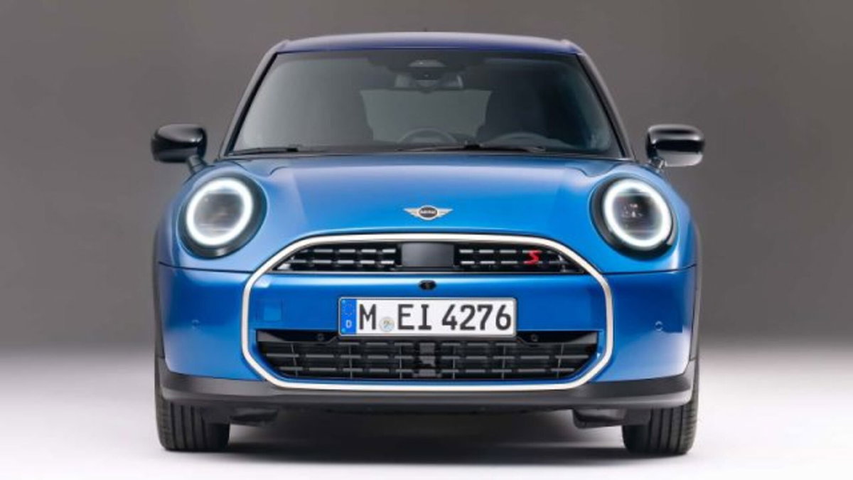 MINI Mini 1.5 Cooper Essential 5 porte (3)