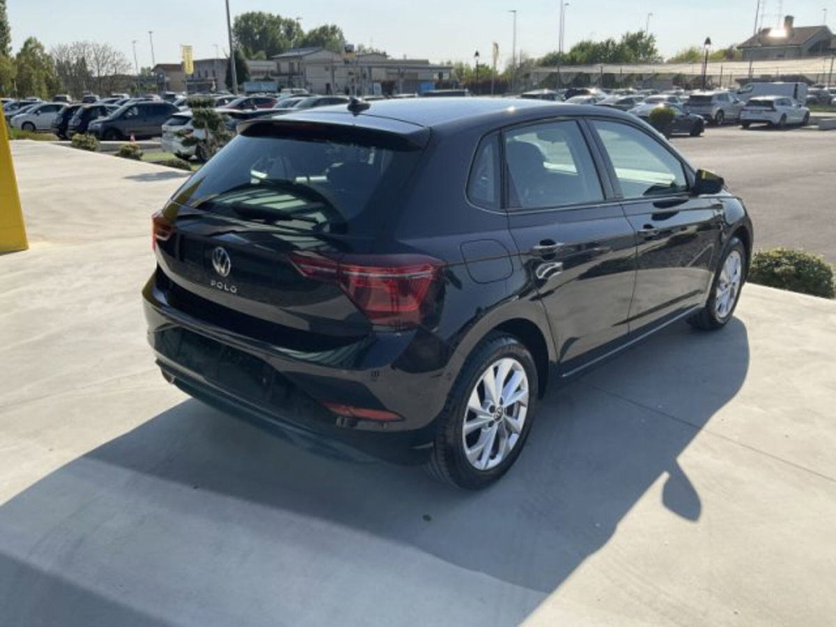 Volkswagen Polo 1.0 tsi Style 95cv (6)