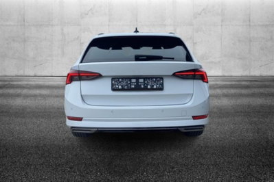 Skoda Octavia Station Wagon 2.0 TDI EVO SCR 150 CV DSG 4x4 Wagon Sportline (5)