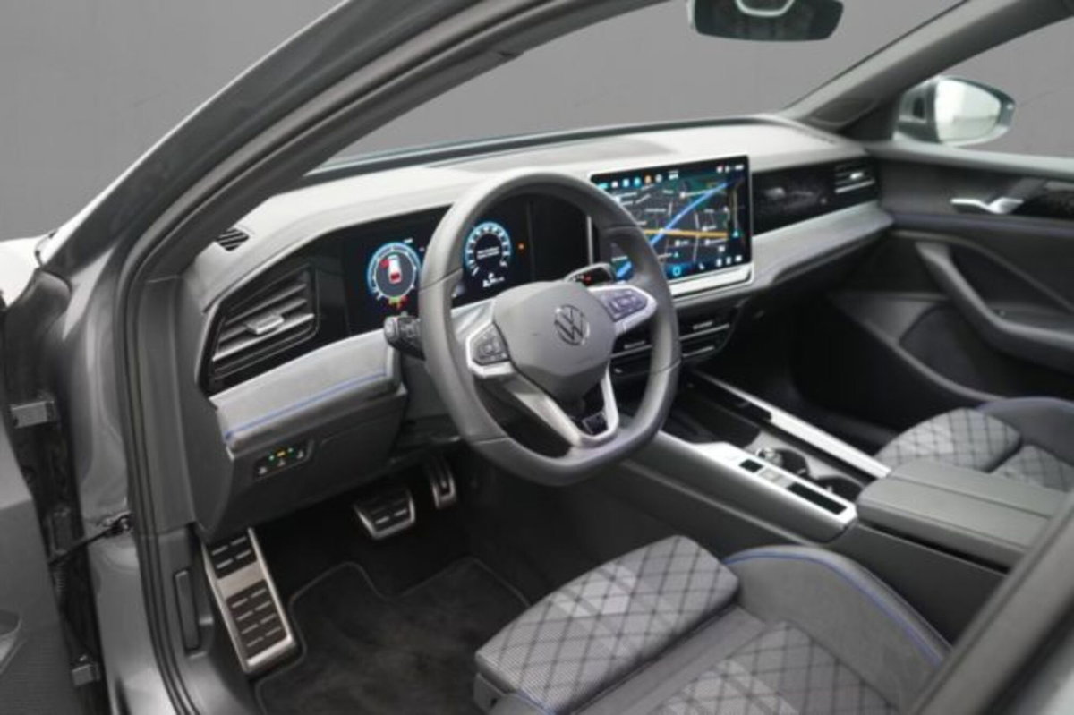 Volkswagen Passat 2.0 tdi scr R-Line 150cv dsg (7)