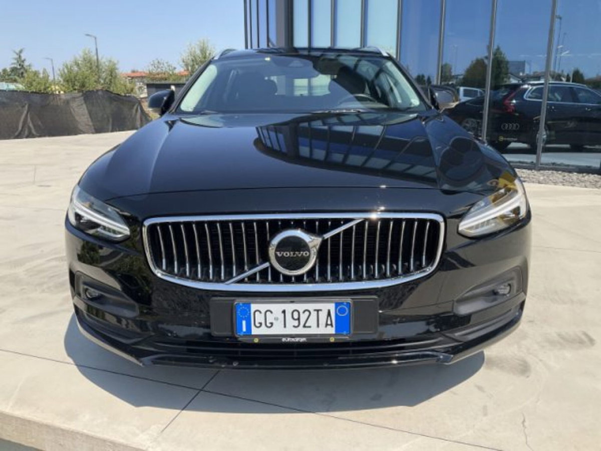 Volvo V90 B4 (d) Geartronic Momentum Business Pro (2)