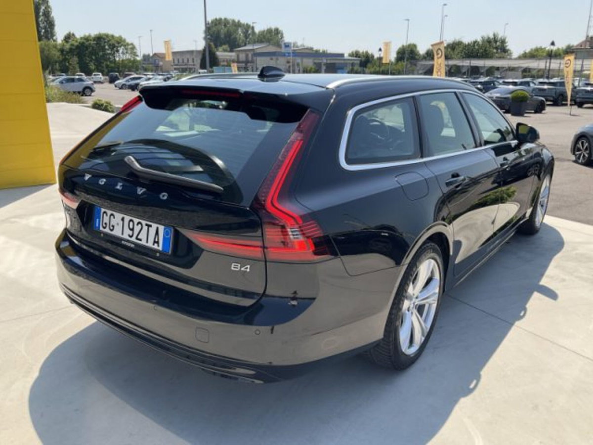 Volvo V90 B4 (d) Geartronic Momentum Business Pro (6)