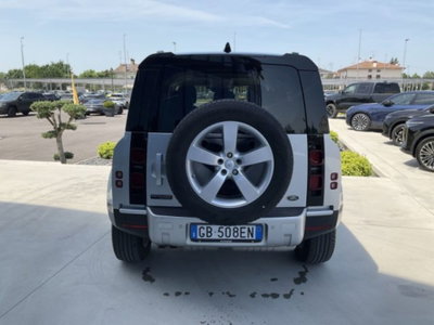 Land Rover Defender 110 2.0 SD4 240CV AWD Auto (7)